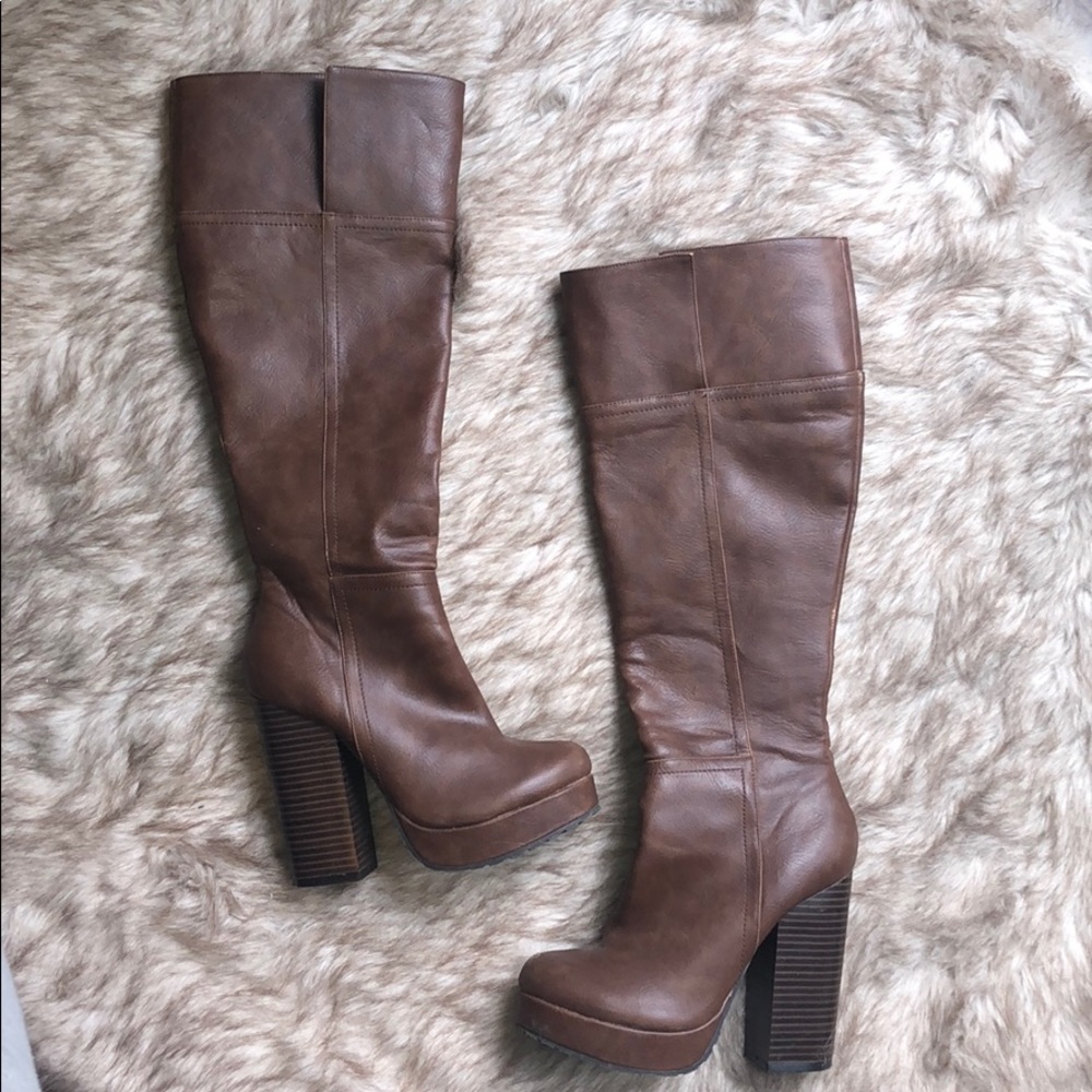 Boots - Picture 2 of 2